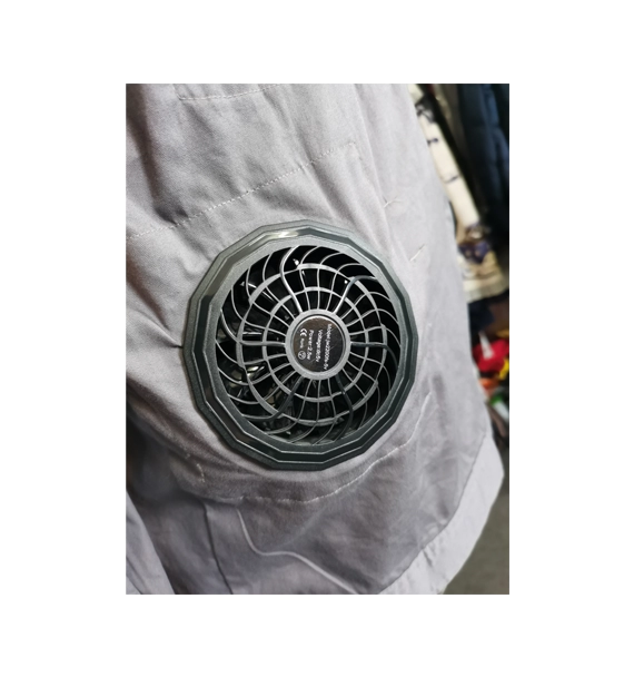 Veste de refroidissement électrique pour homme&nbsp;: design innovant et matériaux haut de gamme