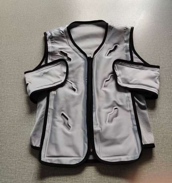 Vêtements de refroidissement à circulation d'eau Senjoy TPU, pompe silencieuse, ajustement réglable, avec alimentation portable, pour le travail en extérieur