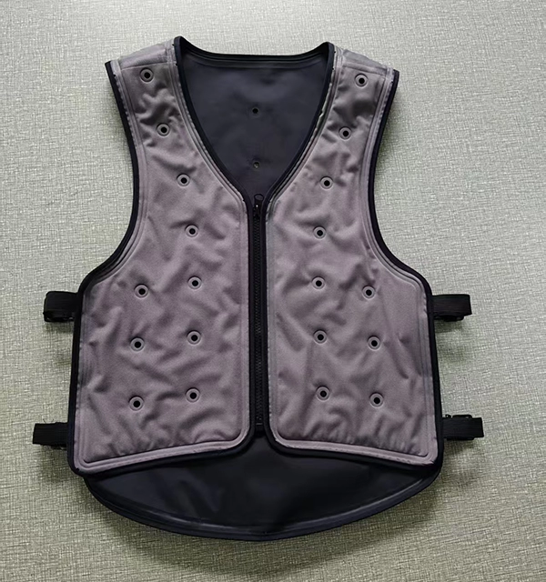 Quels v&ecirc;tements rafra&icirc;chissants sont les plus adapt&eacute;s aux ateliers en conditions de forte temp&eacute;rature&nbsp;?